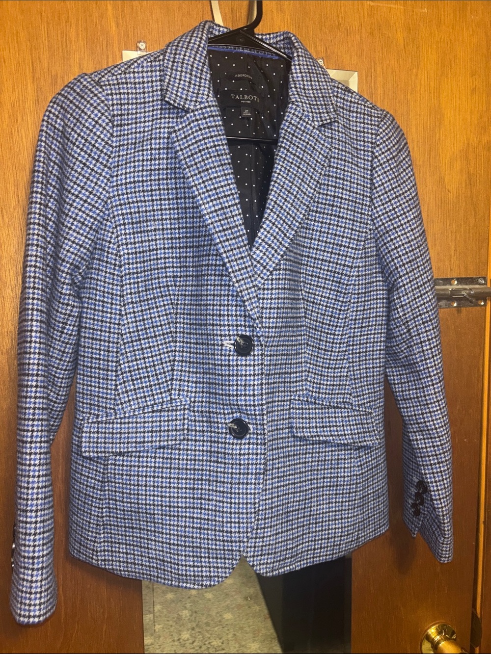 Talbots/Aberdeen Blue, White and Black Houndstooth Blazer